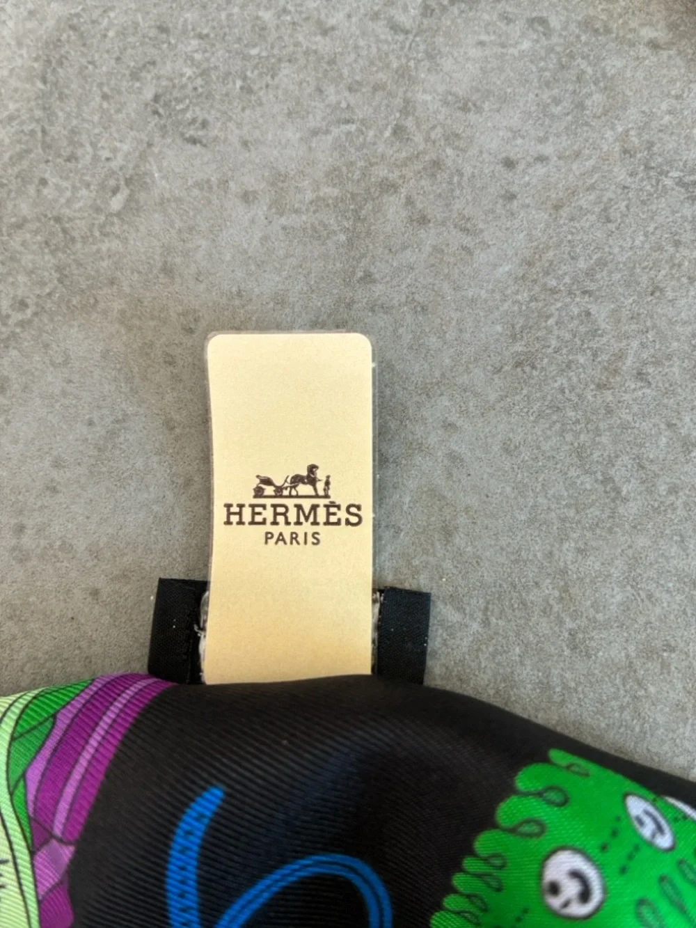 Authentic Hermes Maxi Twilly - Picture 6 of 12